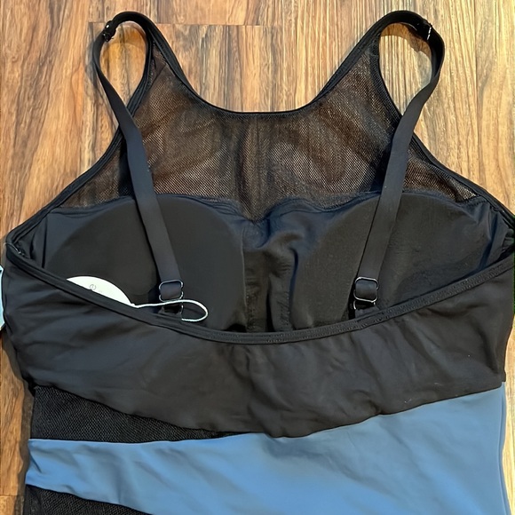 Contours Coco Reef Level Colorblock Bra Sized Underwire One Piece - Picture 8 of 16